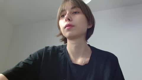 dewkiss online show from 1, 12, 2025