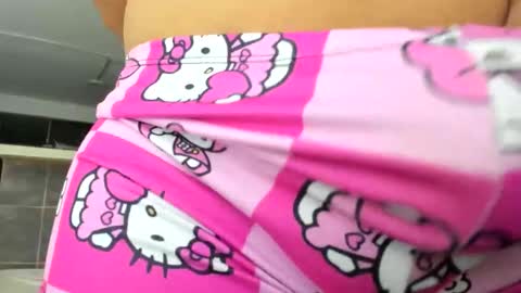 thumb up me please its important online show from 23, 9, 2025