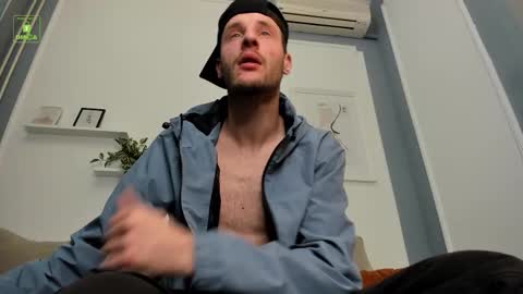 Snapshot of deymond_russo chatting on 27, 2, 2026 deymond_russo online show from 27, 2, 2026