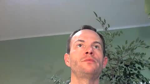 dezibel83 online show from 4, 12, 2024