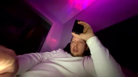 Snapshot of deznuts130 chatting on 27, 1, 2025 deznuts130 online show from 27, 1, 2025