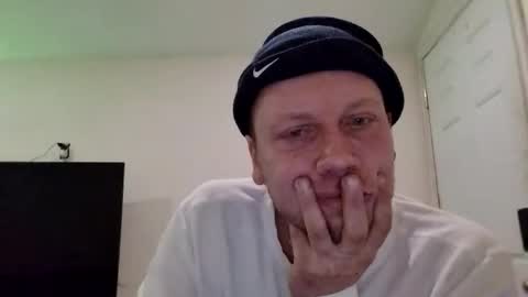 Snapshot of deznuts130 chatting on 12, 2, 2026 deznuts130 online show from 12, 2, 2026