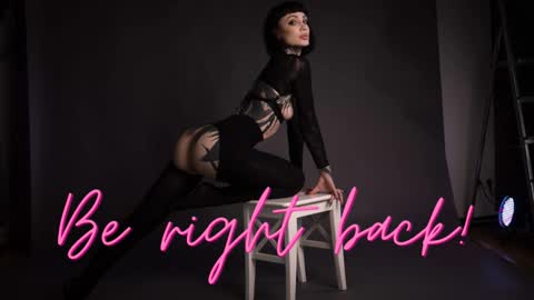 dgtlgrl online show from 9, 1, 2026