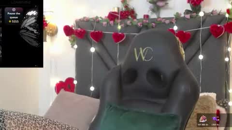 dharanisnisha online show from 3, 3, 2026