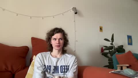 Di Alex online show from 9, 4, 2026