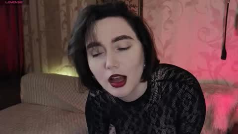 Diana Di Honey online show from 20, 12, 2025