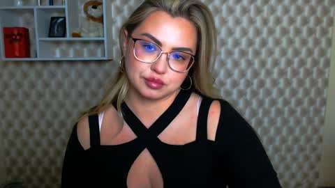 Snapshot of diamantkriss_ chatting on 1, 5, 2026 Kriss online show from 1, 5, 2026