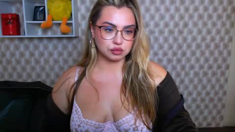 Snapshot of diamantkriss_ chatting on 10, 5, 2026 Kriss online show from 10, 5, 2026