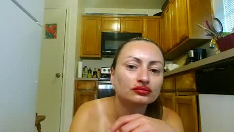 Snapshot of diamondmonroexo chatting on 21, 6, 2026 DiamondMonroeXo online show from 21, 6, 2026
