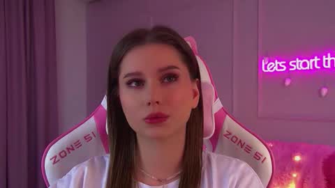 Snapshot of dianabecker chatting on 3, 12, 2025 Diana online show from 3, 12, 2025