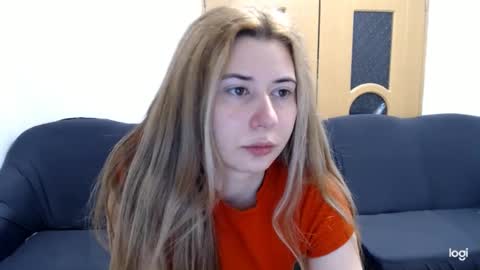 Snapshot of dianasmiey7 chatting on 10, 1, 2025 dianasmiey7 online show from 10, 1, 2025