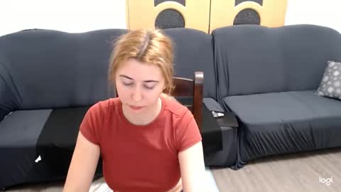 Snapshot of dianasmiey7 chatting on 14, 1, 2025 dianasmiey7 online show from 14, 1, 2025