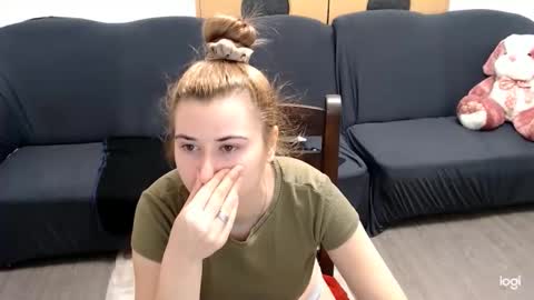 Snapshot of dianasmiey7 chatting on 18, 1, 2025 dianasmiey7 online show from 18, 1, 2025