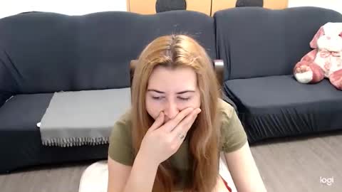 Snapshot of dianasmiey7 chatting on 21, 1, 2025 dianasmiey7 online show from 21, 1, 2025