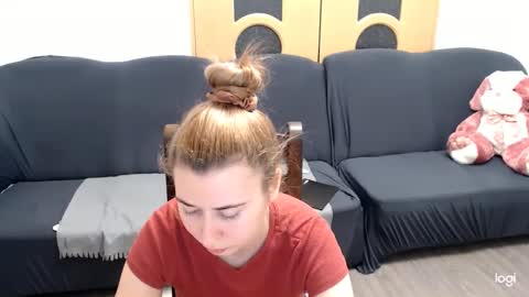 Snapshot of dianasmiey7 chatting on 23, 1, 2025 dianasmiey7 online show from 23, 1, 2025
