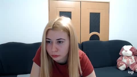 Snapshot of dianasmiey7 chatting on 5, 2, 2025 dianasmiey7 online show from 5, 2, 2025