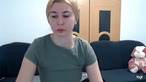 Snapshot of dianasmiey7 chatting on 13, 2, 2025 dianasmiey7 online show from 13, 2, 2025