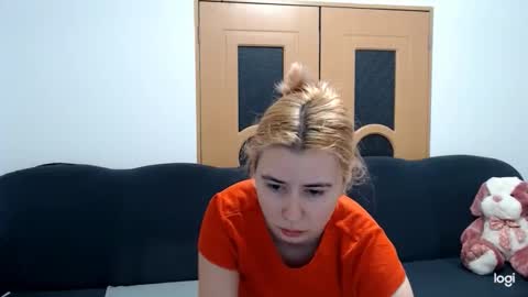 Snapshot of dianasmiey7 chatting on 14, 2, 2025 dianasmiey7 online show from 14, 2, 2025
