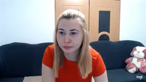 Snapshot of dianasmiey7 chatting on 3, 3, 2025 dianasmiey7 online show from 3, 3, 2025