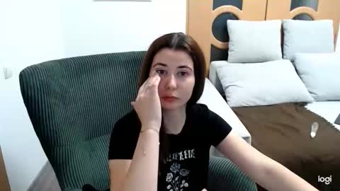 Snapshot of dianasmiey7 chatting on 28, 10, 2025 dianasmiey7 online show from 28, 10, 2025