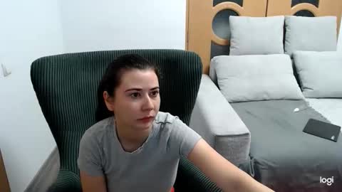 Snapshot of dianasmiey7 chatting on 16, 11, 2025 dianasmiey7 online show from 16, 11, 2025