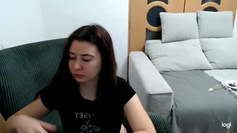 Snapshot of dianasmiey7 chatting on 29, 11, 2025 dianasmiey7 online show from 29, 11, 2025