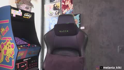 Snapshot of dianne_nanatzu chatting on 13, 12, 2025 Melania - online show from 13, 12, 2025