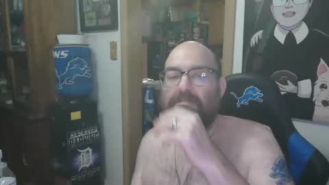 Snapshot of diche1134 chatting on 22, 11, 2025 Running Bear online show from 22, 11, 2025