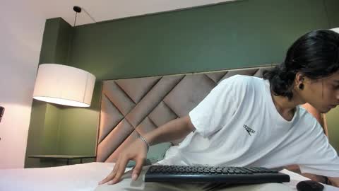 Snapshot of dickie_dicking chatting on 6, 11, 2025 dickie_dicking online show from 6, 11, 2025