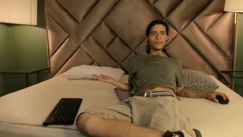 Snapshot of dickie_dicking chatting on 11, 11, 2025 dickie_dicking online show from 11, 11, 2025