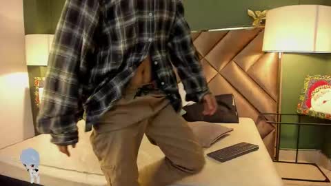 Snapshot of dickie_dicking chatting on 2, 12, 2025 dickie_dicking online show from 2, 12, 2025