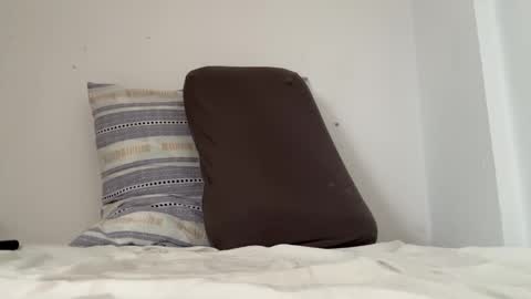 Im Julian  all cum shot videos here    online show from 22, 2, 2025