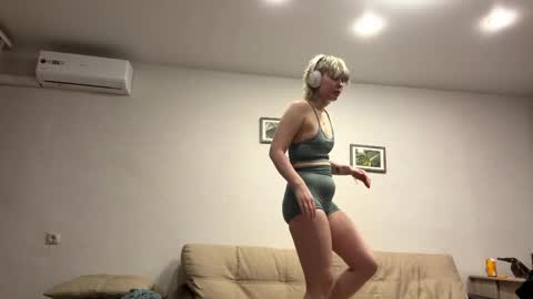 Snapshot of diegomiley chatting on 27, 5, 2026 Lilit online show from 27, 5, 2026