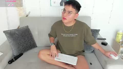 Diego Robles online show from 12, 7, 2026