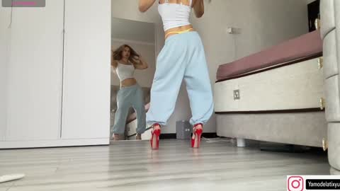 Snapshot of diffgirls chatting on 14, 9, 2025 Tanya online show from 14, 9, 2025