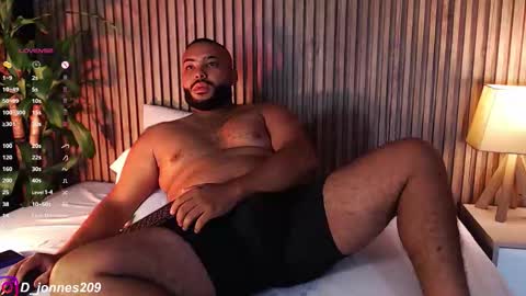 Snapshot of dilanjonnes chatting on 14, 9, 2025 DilanJonnes online show from 14, 9, 2025