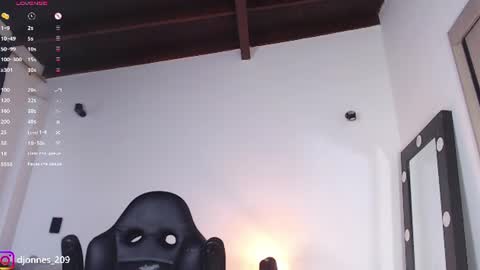 Snapshot of dilanjonnes chatting on 17, 6, 2026 DilanJonnes online show from 17, 6, 2026