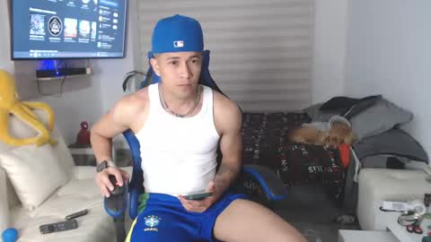 Snapshot of dilanxxx8888 chatting on 8, 4, 2026 dilanxxx8888 online show from 8, 4, 2026
