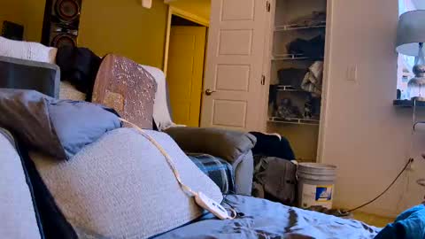 Dilldough405 online show from 13, 2, 2025