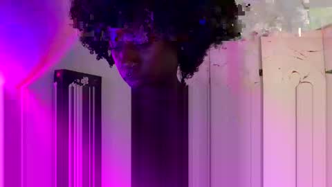 Snapshot of dimedoll33 chatting on 3, 11, 2025 black american princess online show from 3, 11, 2025