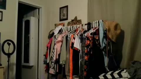 Snapshot of dimepiecexxx chatting on 16, 9, 2025 Sofie online show from 16, 9, 2025