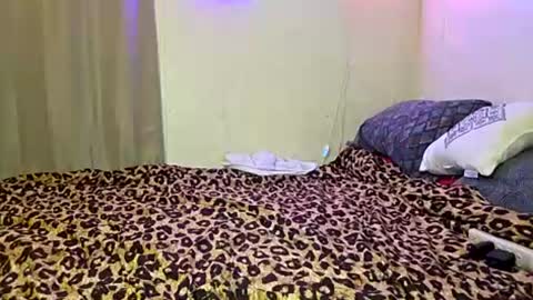 Snapshot of dimepiecexxx chatting on 19, 6, 2026 Sofie online show from 19, 6, 2026