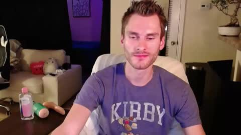 Snapshot of dimitri_4793 chatting on 4, 2, 2025 Meechii online show from 4, 2, 2025