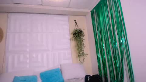 DINA online show from 12, 4, 2026