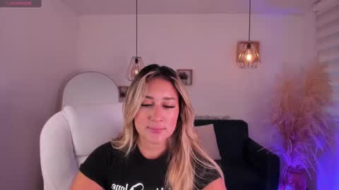   online show from 8, 10, 2025