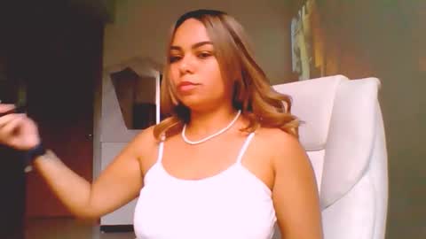 diosadeluniverso_ online show from 2, 12, 2025