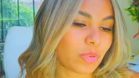 diosadeluniverso_ online show from 7, 3, 2026