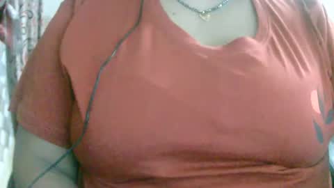 Snapshot of dipa2345 chatting on 21, 9, 2025 dipa2345 online show from 21, 9, 2025