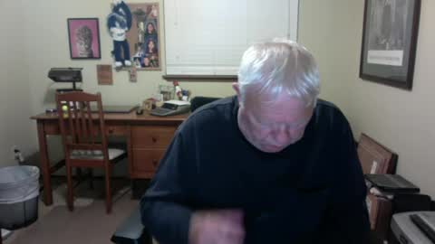 Snapshot of dirtrider195080438 chatting on 6, 7, 2026 dirtrider195080438 online show from 6, 7, 2026