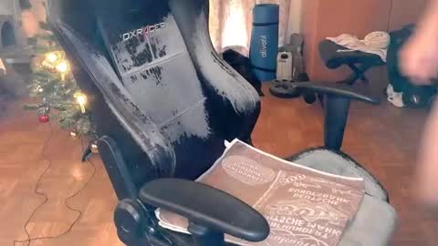 Snapshot of dirty_fun_boy chatting on 20, 12, 2024 dirty_fun_boy online show from 20, 12, 2024